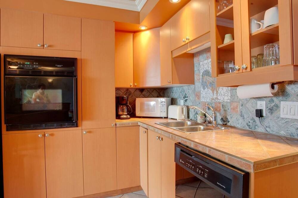 Photo of Kitchen in Pincourt