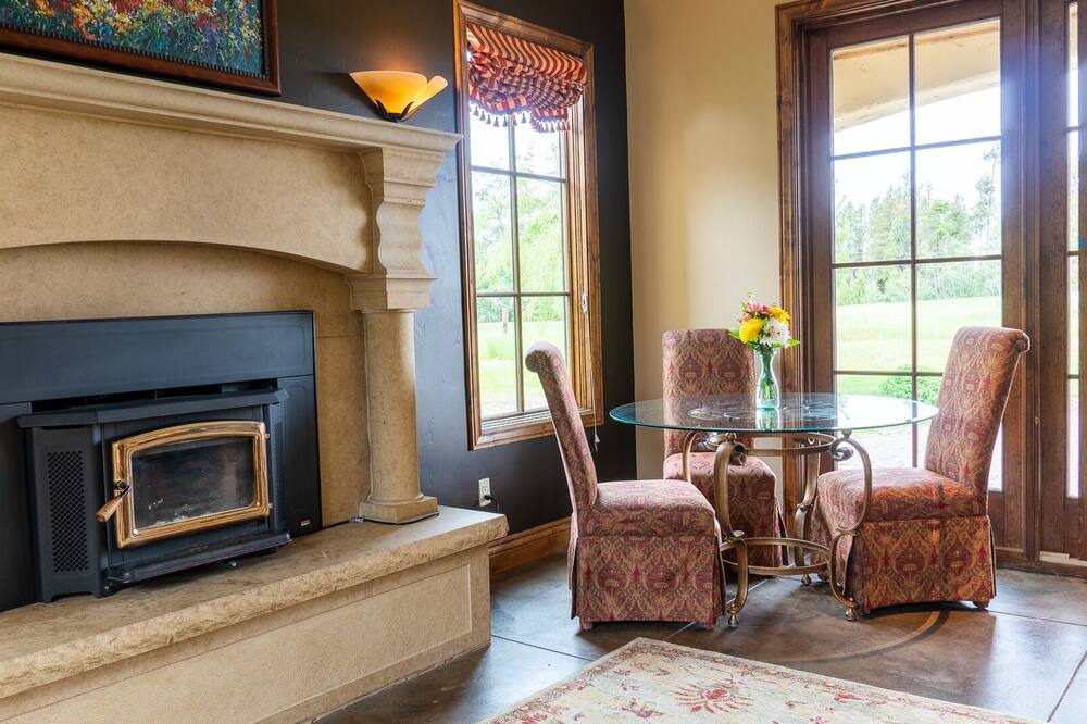 Photo of Livingroom in McCall