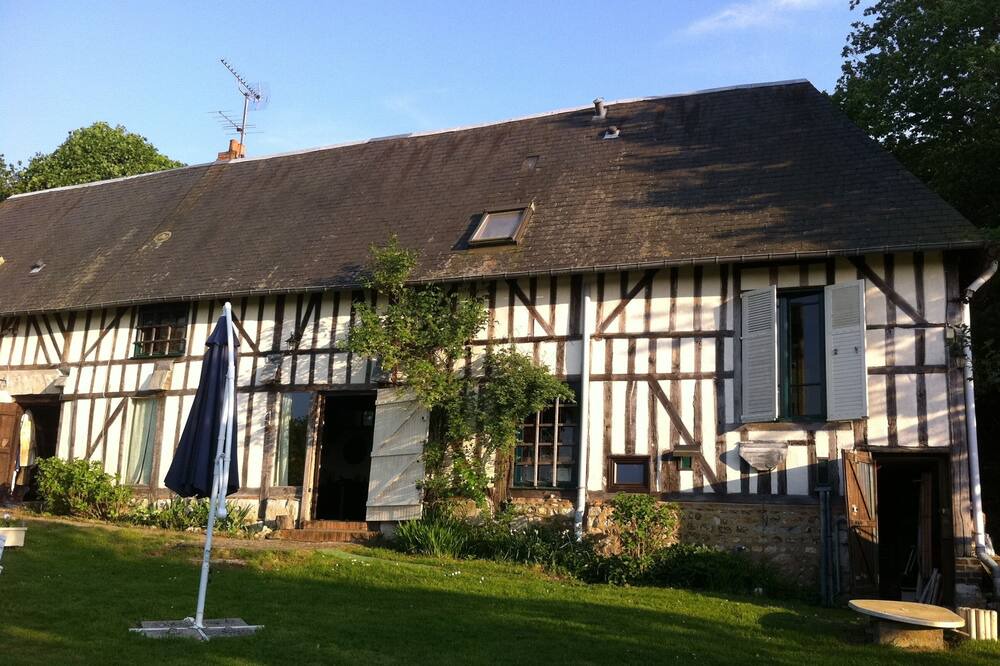 Photo of Outdoor in Cormeilles