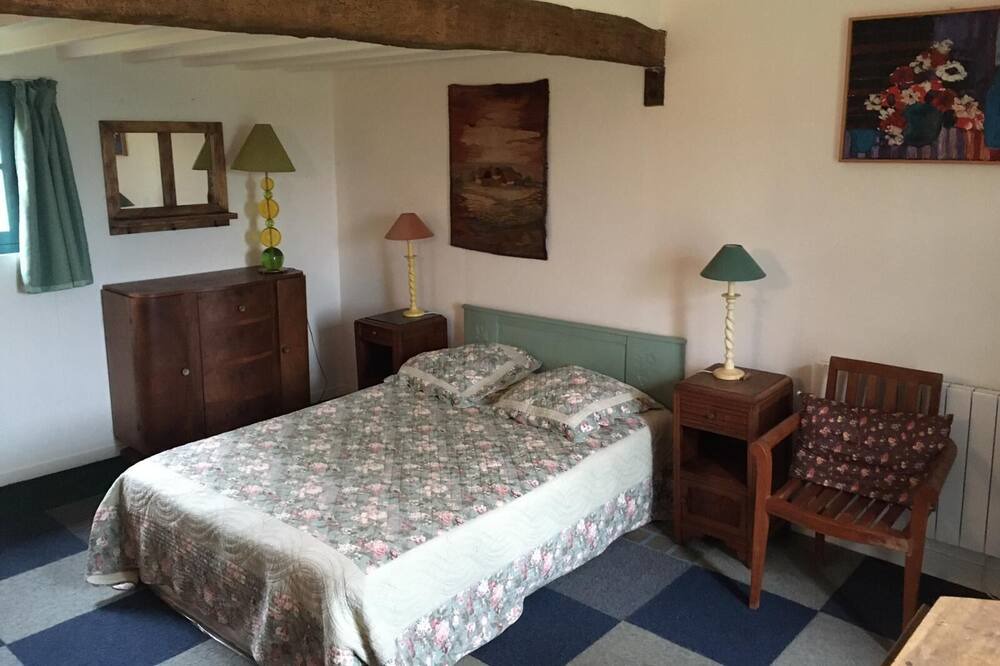 Photo of Bedroom in Cormeilles