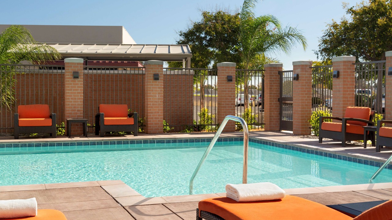 Photo of Patio Balcony in Nut Tree