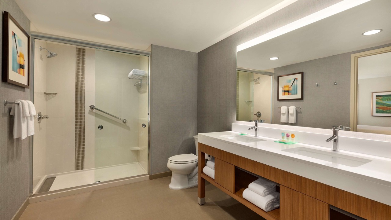 Photo of Bathroom in Nut Tree