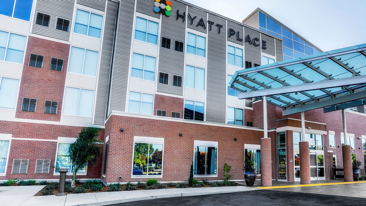 Photo of Outdoor in Nut Tree