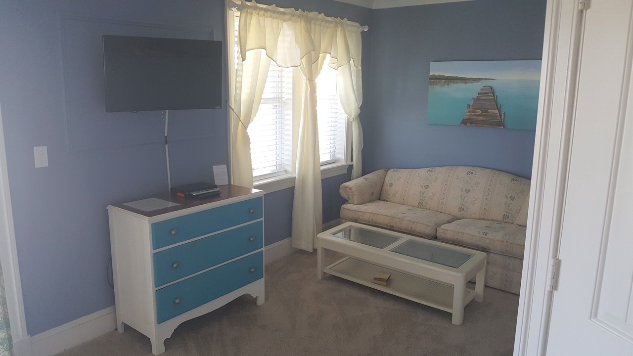 Photo of Bedroom in Colington