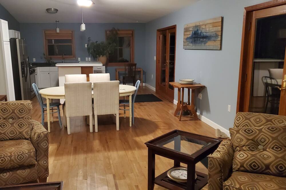 Photo of Livingroom in Siren