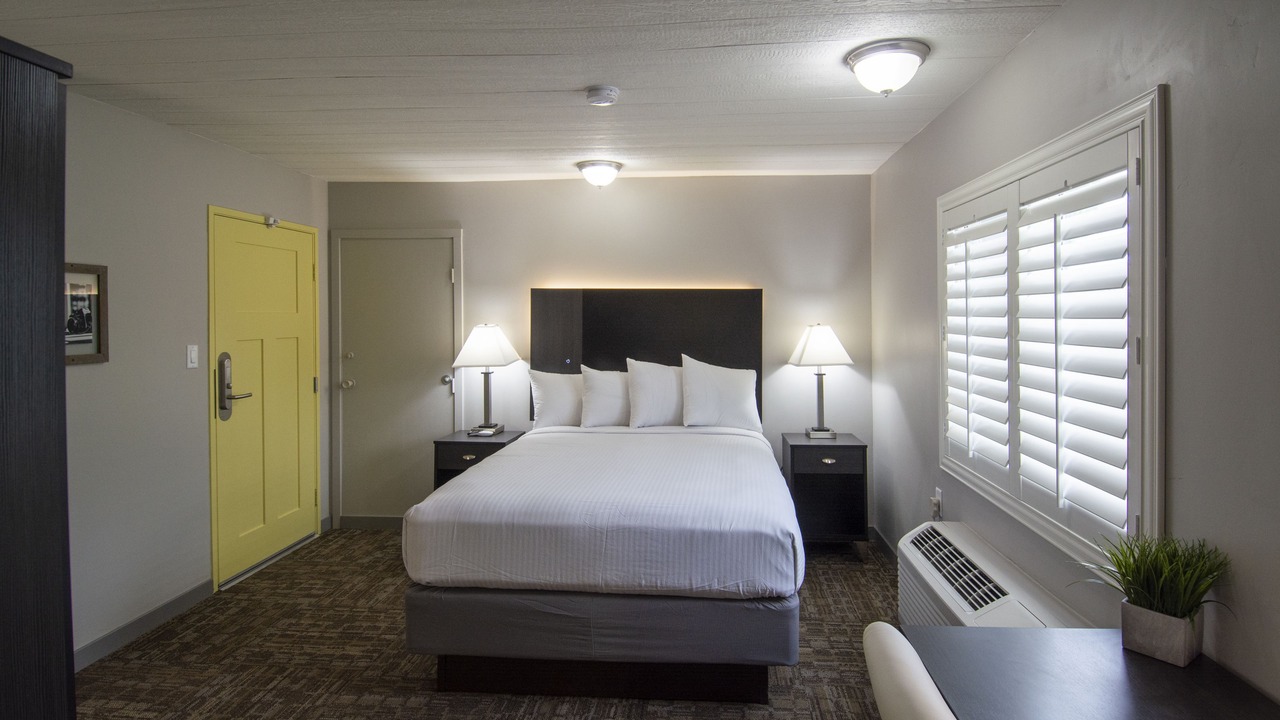 Photo of Bedroom in Downtown