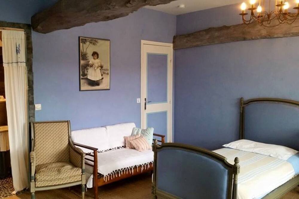 Photo of Bedroom in Nonant