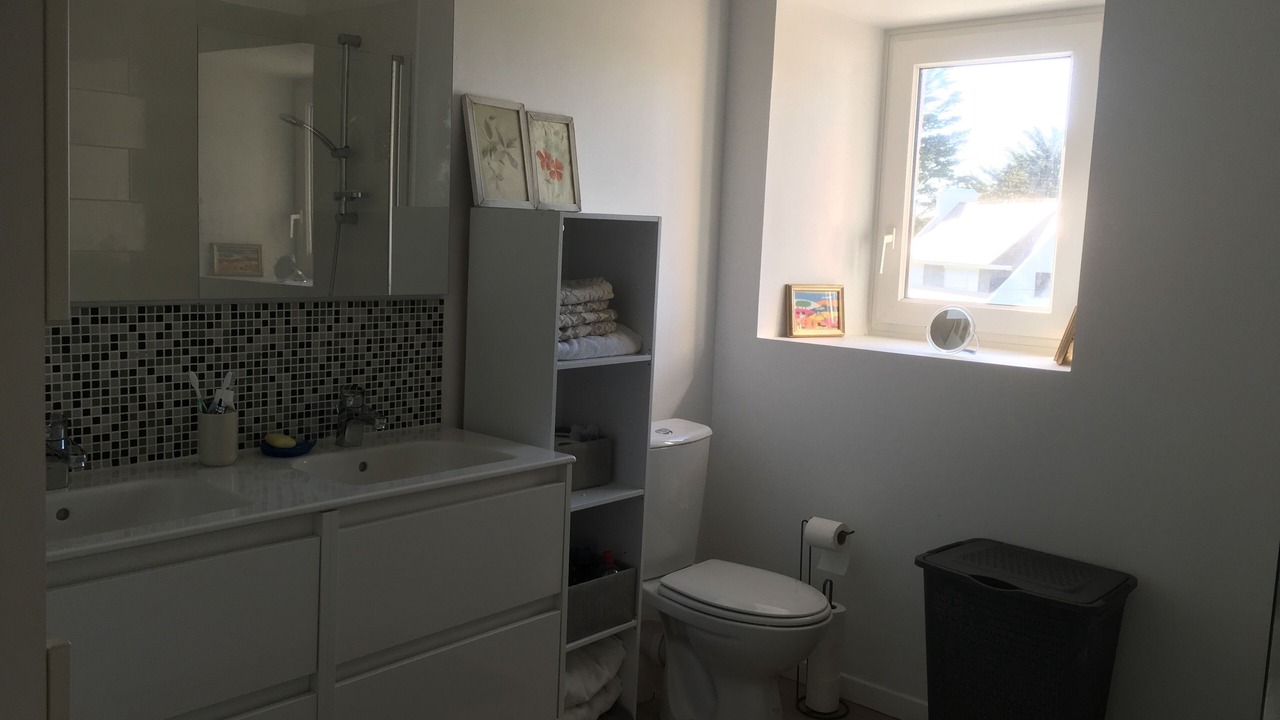 Photo of Others in Cote de Granit Rose