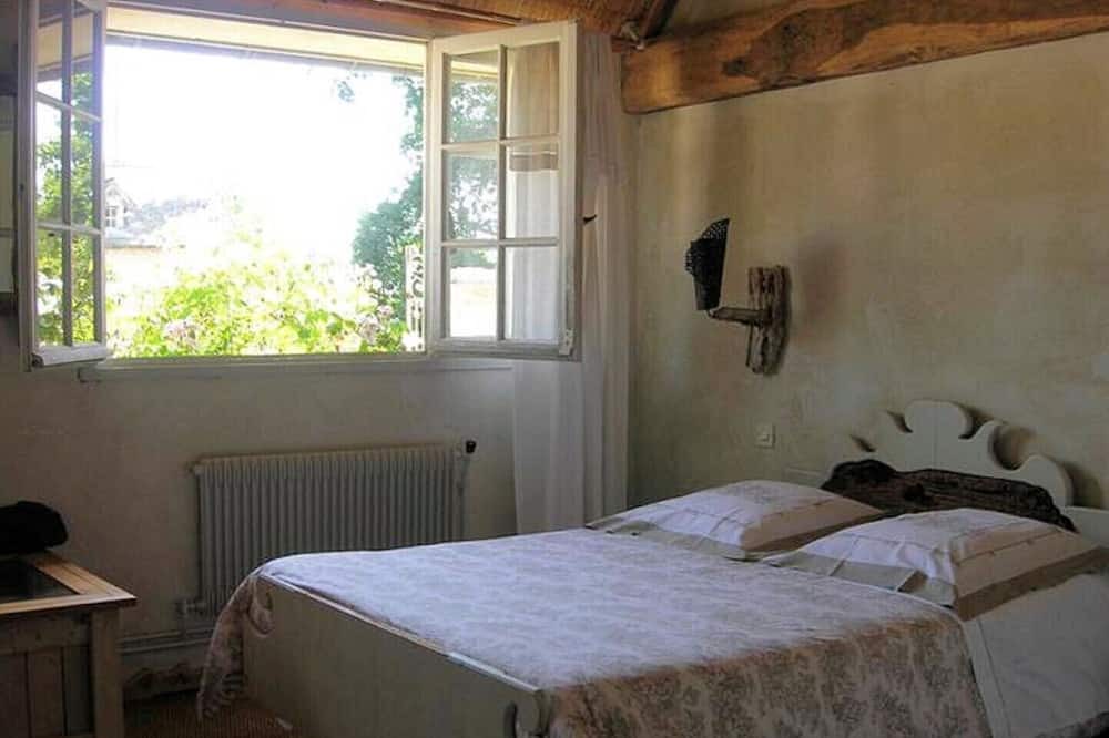 Photo of Bedroom in Nonant
