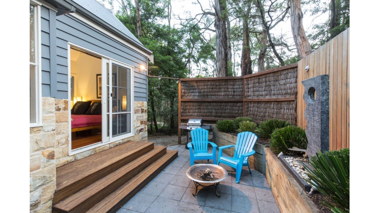 Photo of Others in Red Hill