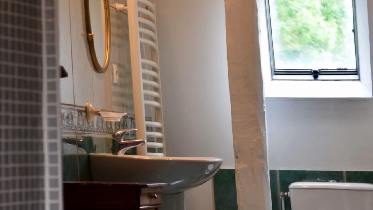 Photo of Bathroom in Forest-Montiers