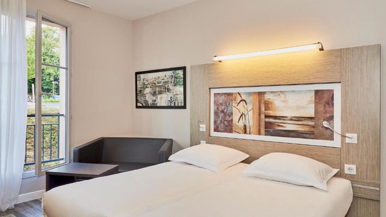 Photo of Bedroom in Le Mee-sur-Seine