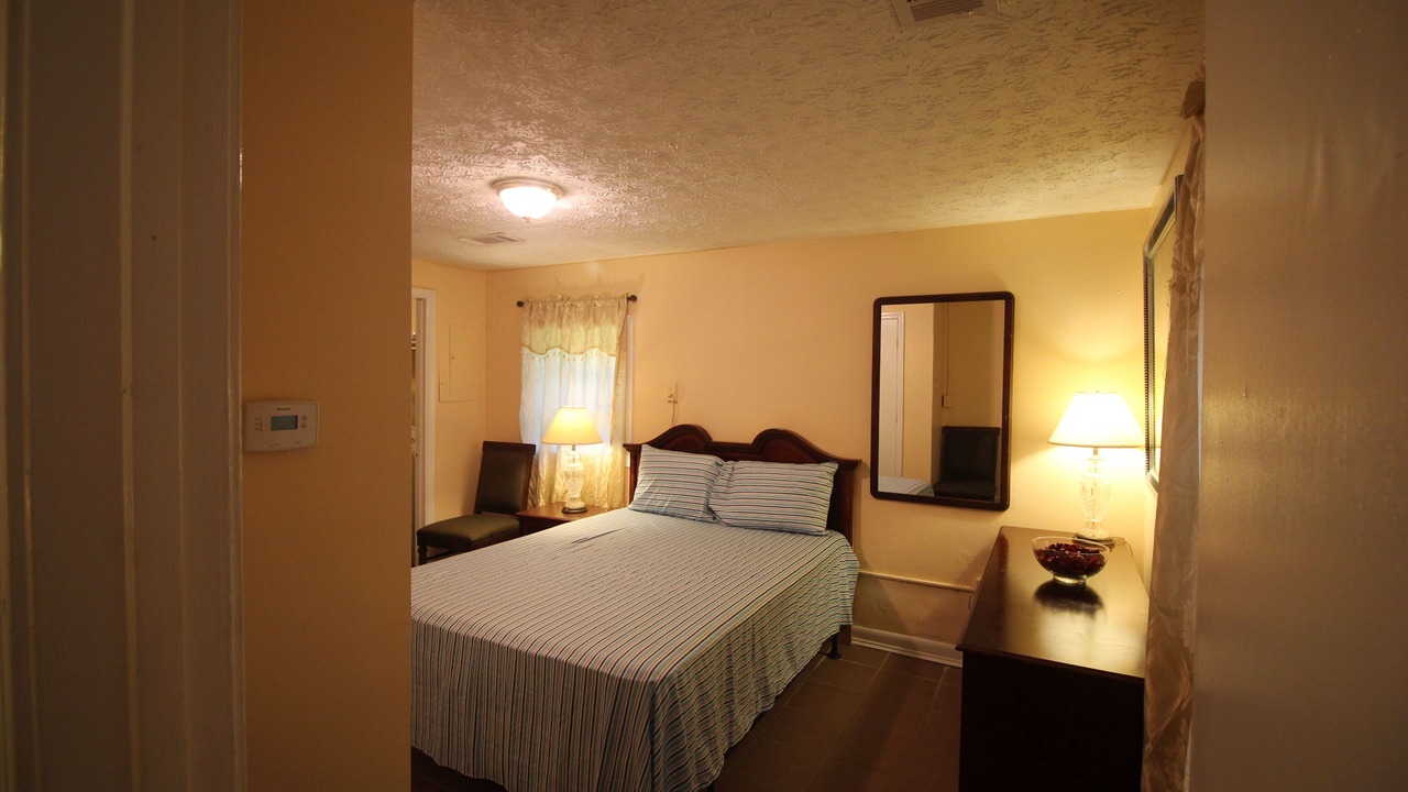 Photo of Bedroom in Cedar Grove