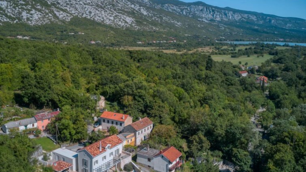 Photo of Outdoor in Drivenik