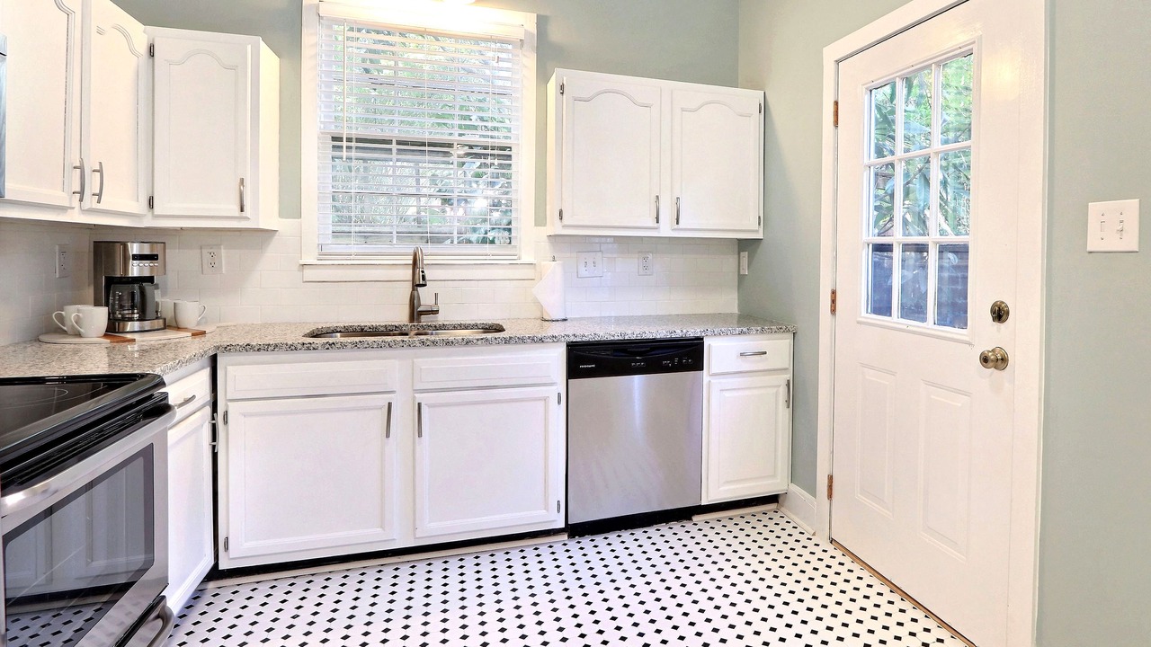 Photo of Kitchen in Beach Institute