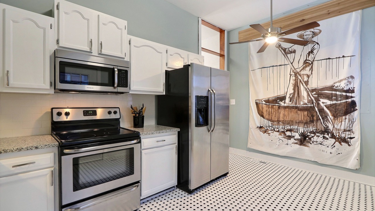 Photo of Kitchen in Beach Institute