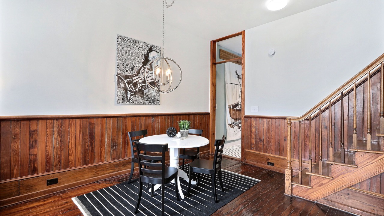 Photo of Bedroom in Beach Institute