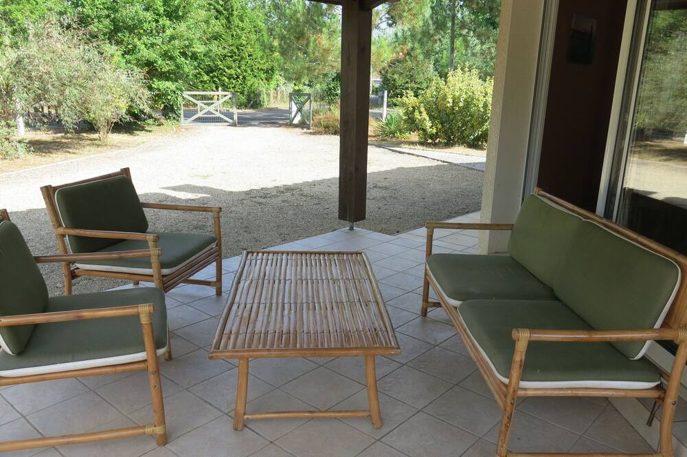 Photo of Patio Balcony in Gastes