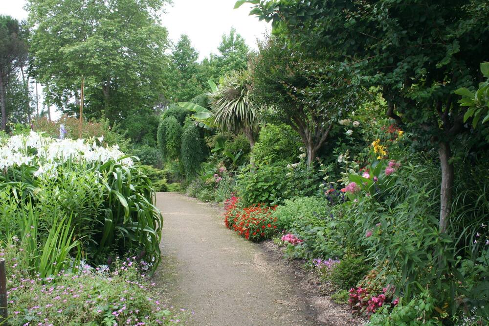 Photo of Outdoor in Gastes