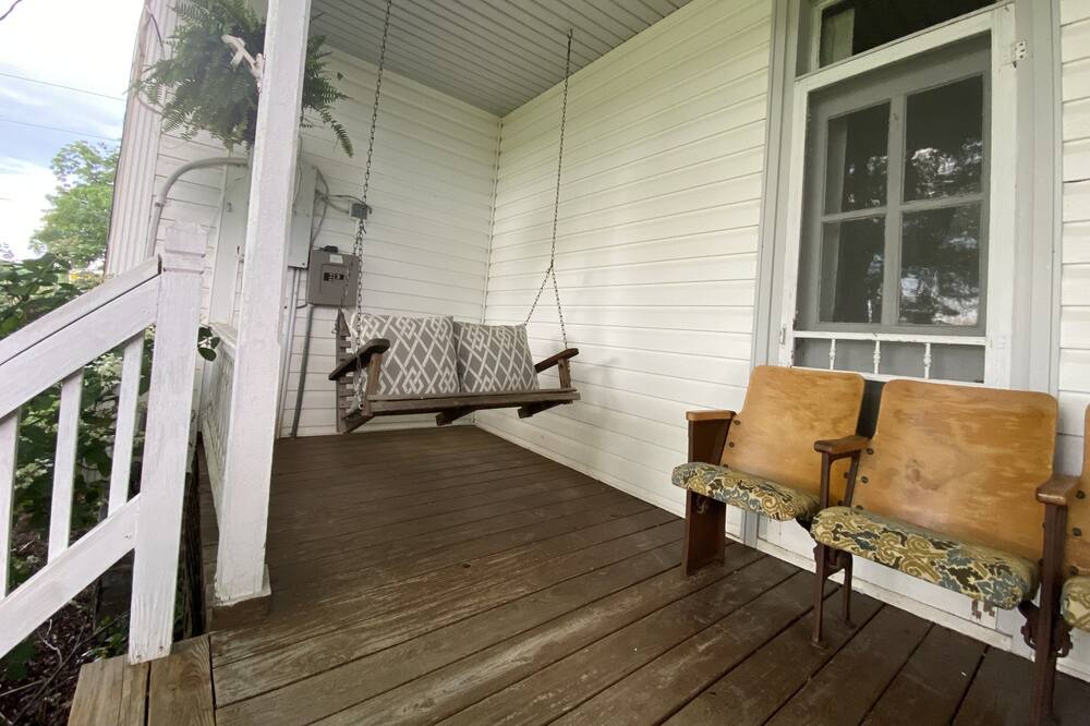 Photo of Patio Balcony in Linville