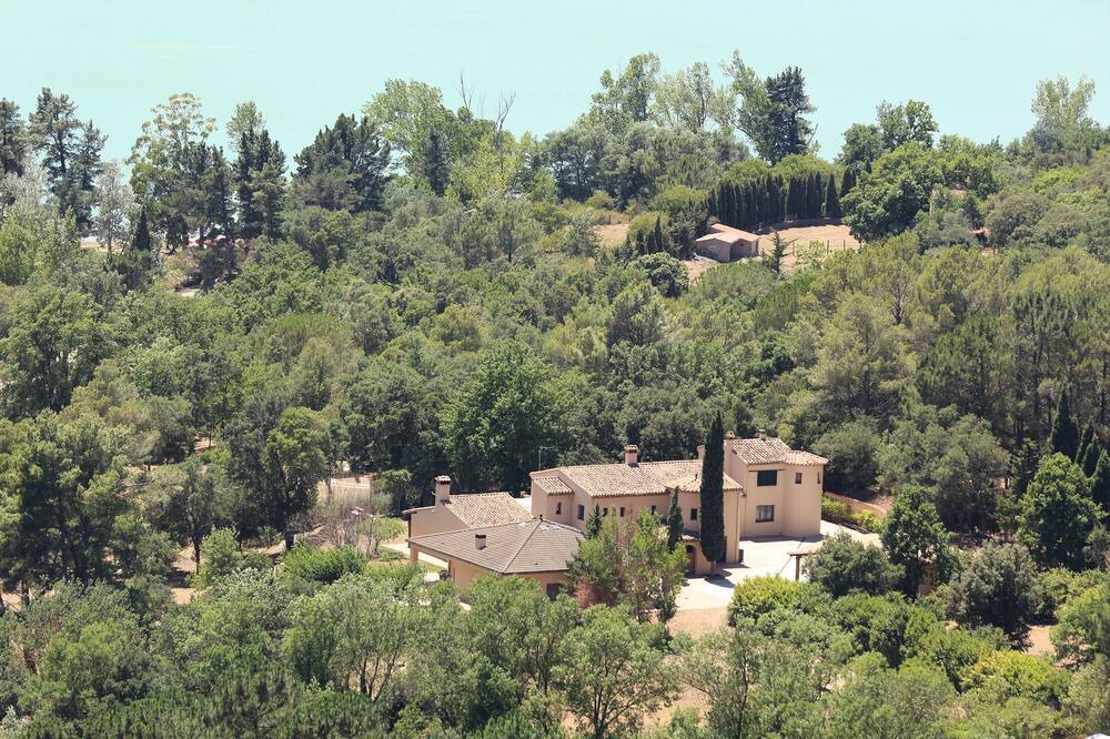 Photo of Outdoor in Darnius