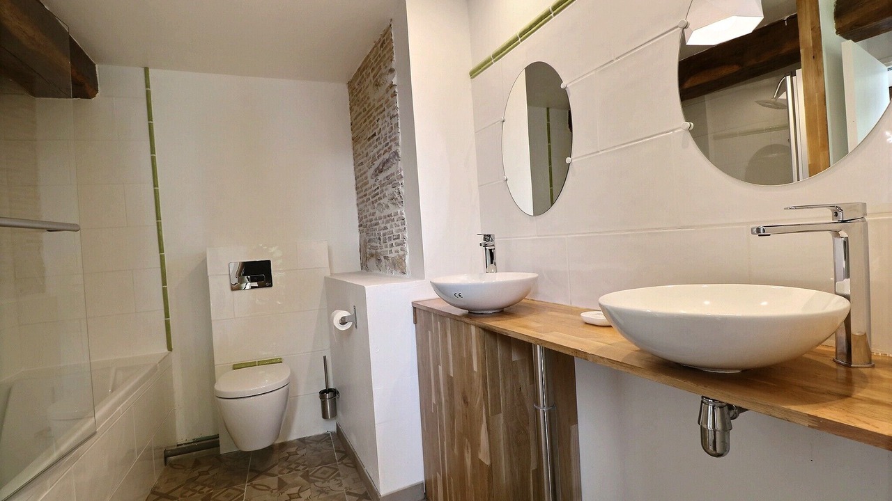 Photo of Others in Chavagne