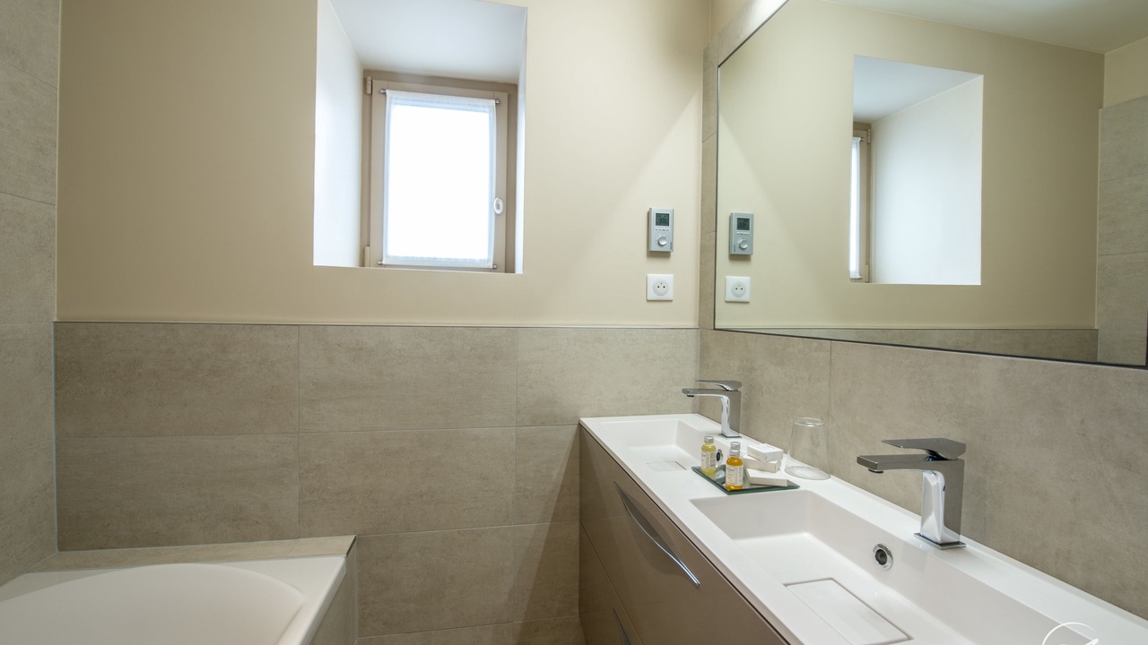 Photo of Bathroom in Epernay