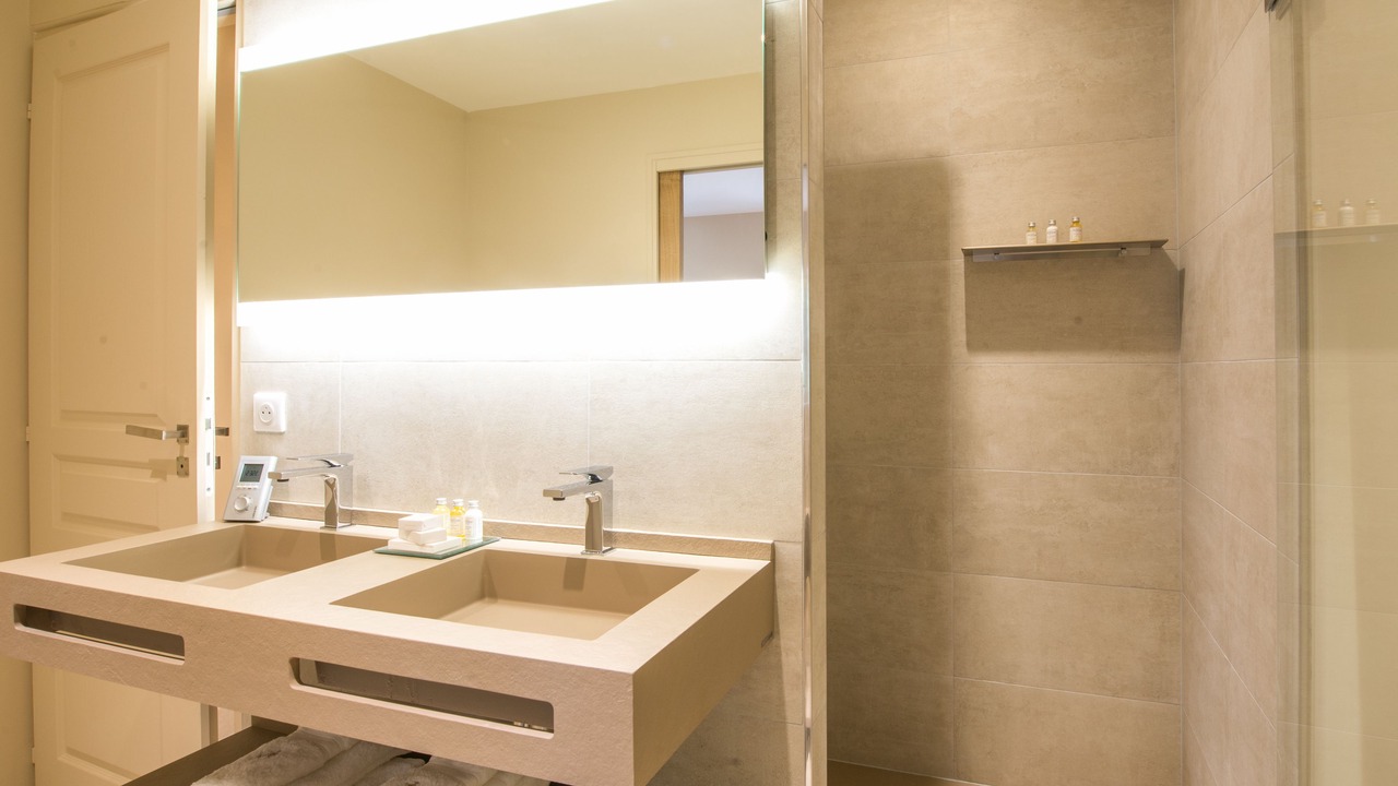 Photo of Bathroom in Epernay