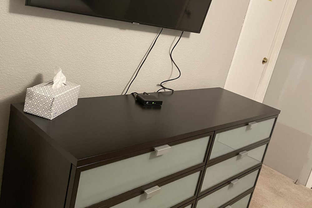 Photo of Bedroom in Edison