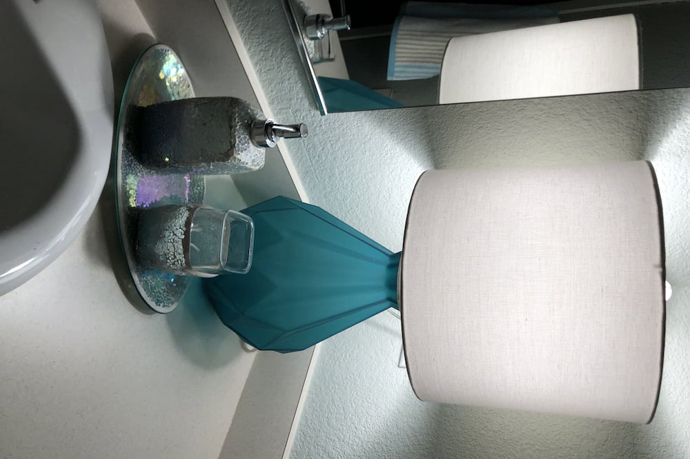 Photo of Bathroom in Edison