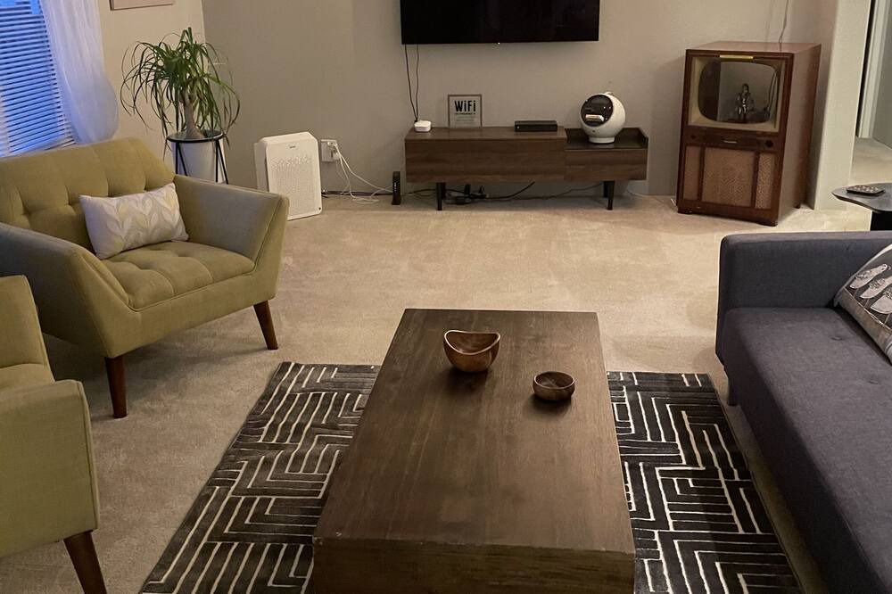 Photo of Livingroom in Edison