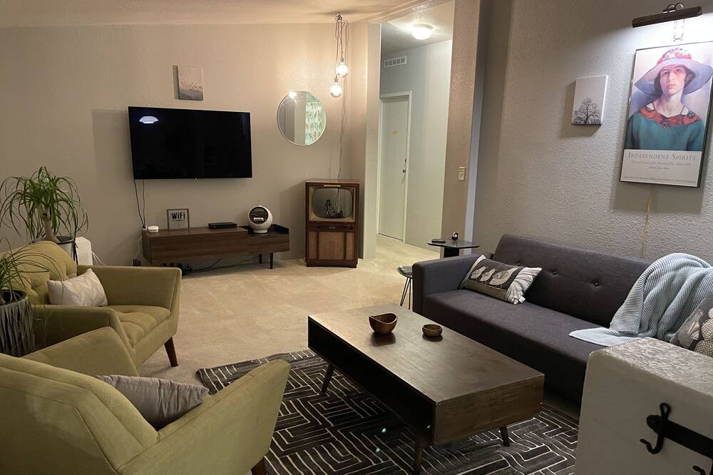 Photo of Livingroom in Edison