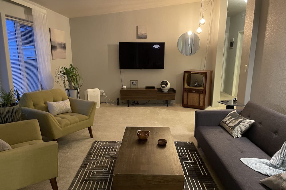 Photo of Livingroom in Edison