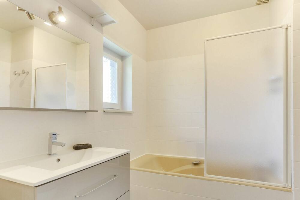 Photo of Bathroom in Tourgeville