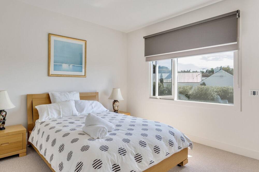 Photo of Bedroom in Portsea