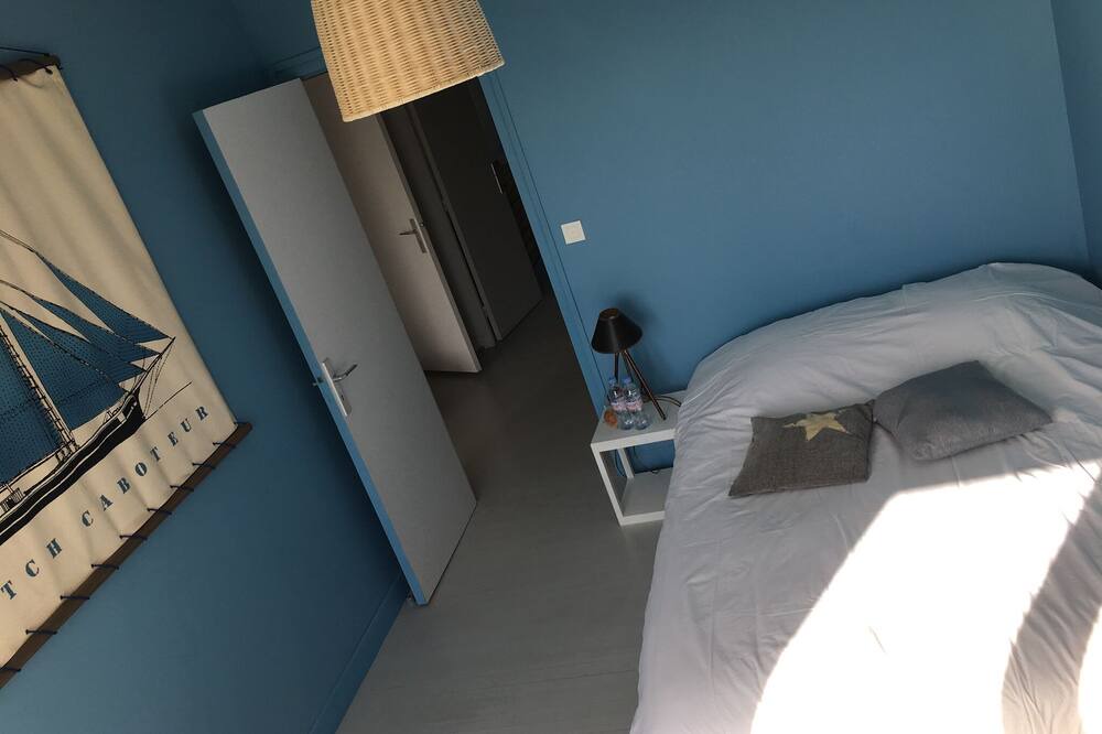 Photo of Bedroom in Saint-Martin-de-Seignanx