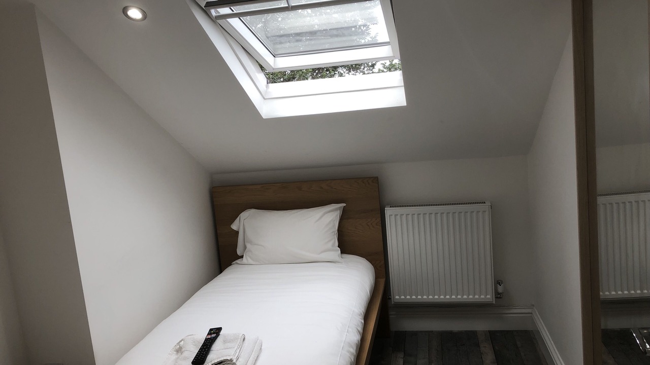 Photo of Bedroom in Southall Broadway