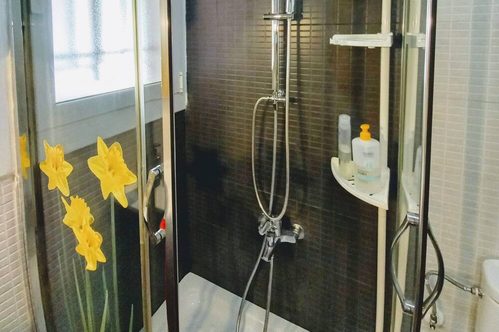 Photo of Bathroom in Masllorens
