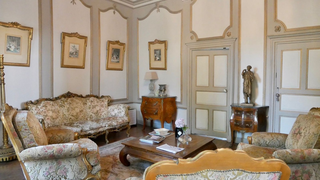 Photo of Livingroom in Apchat