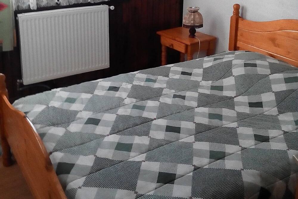 Photo of Bedroom in La Llagonne