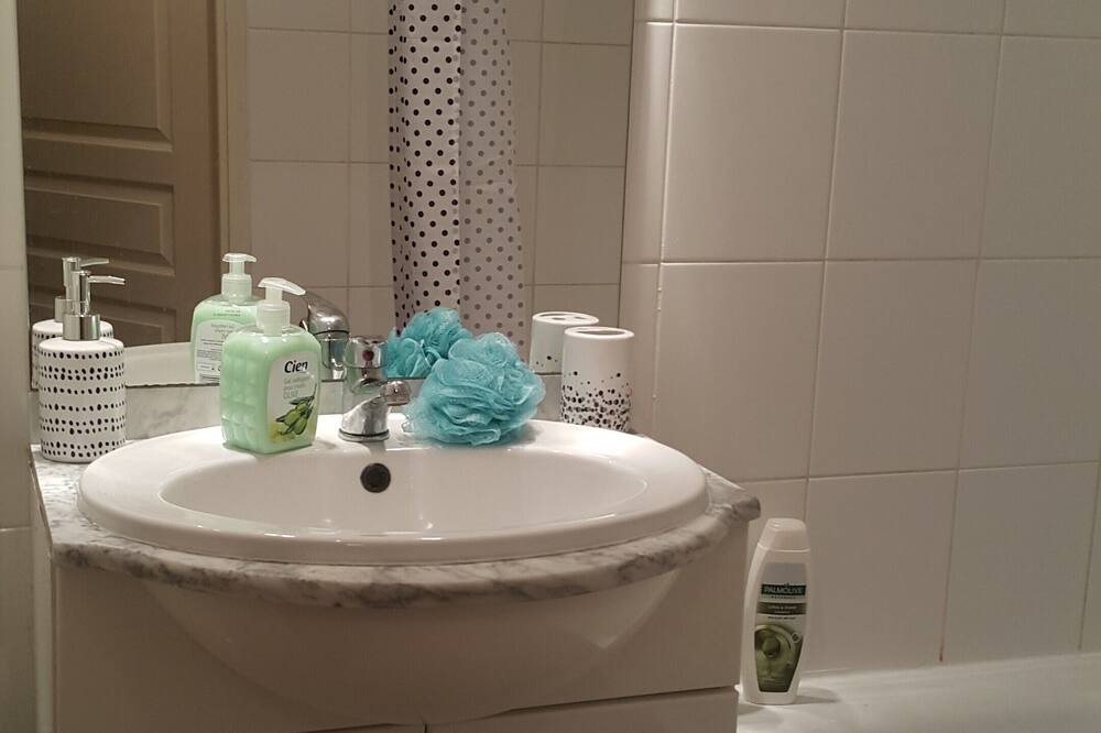 Photo of Bathroom in Montauban