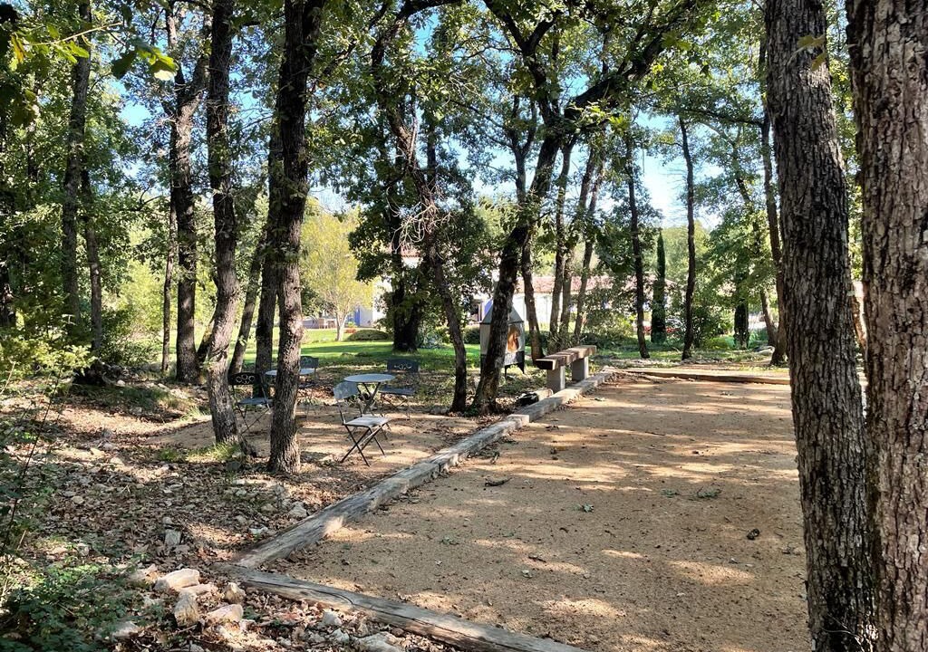 Photo of Others in Tourves