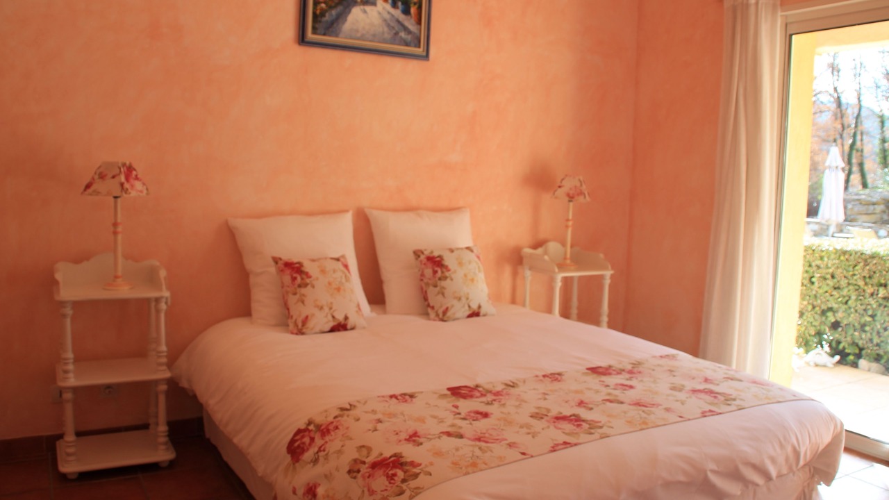 Photo of Bedroom in Tourves