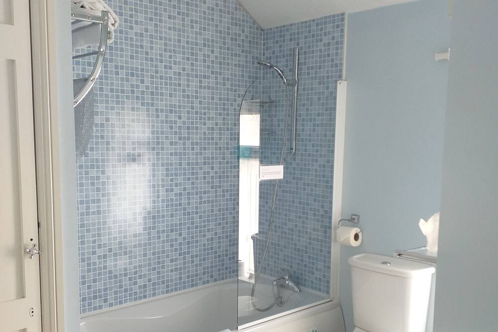 Photo of Bathroom in Blaenavon