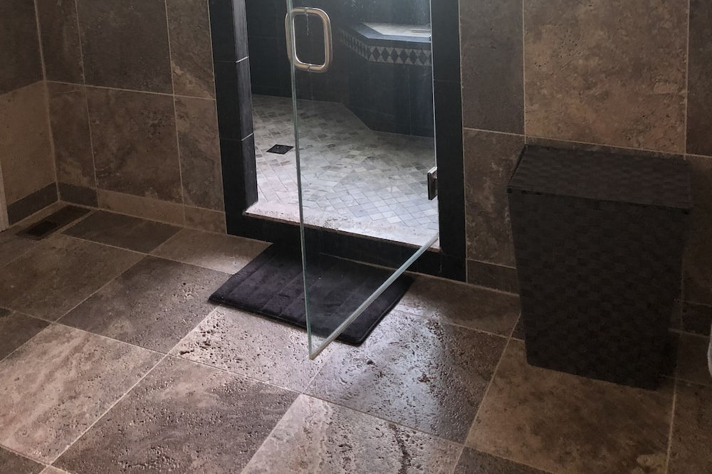 Photo of Bathroom in Sullivan