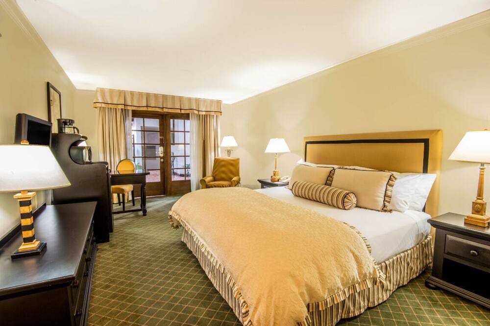 Photo of Bedroom in Mesilla Park
