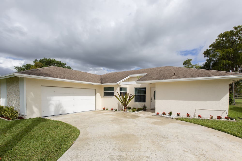 Photo of Outdoor in Riviera Beach