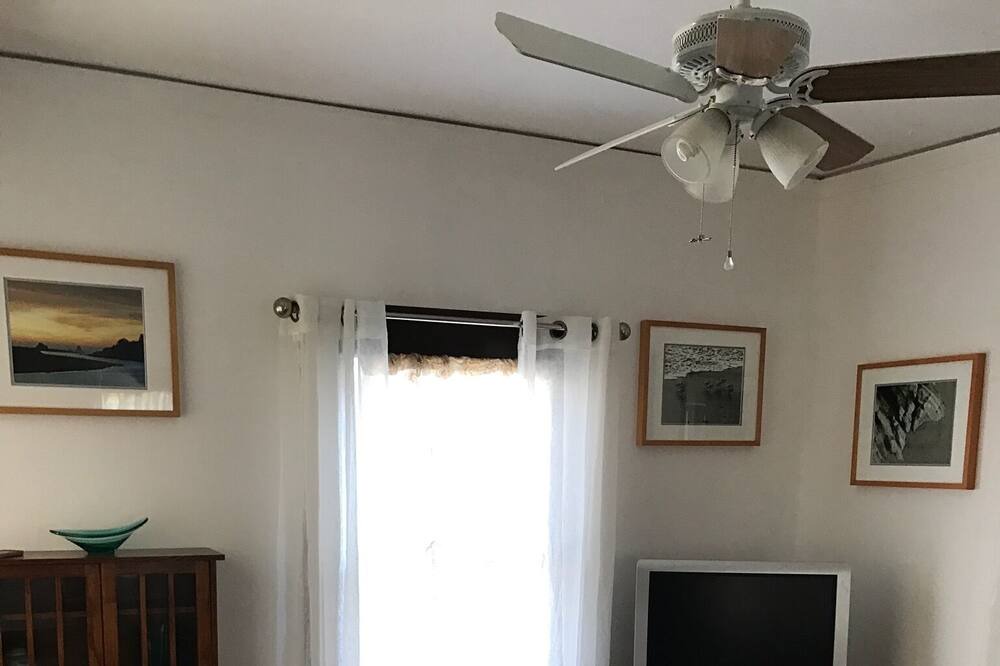 Photo of Livingroom in North Berkeley