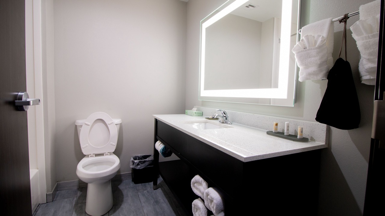 Photo of Bathroom in Pryor