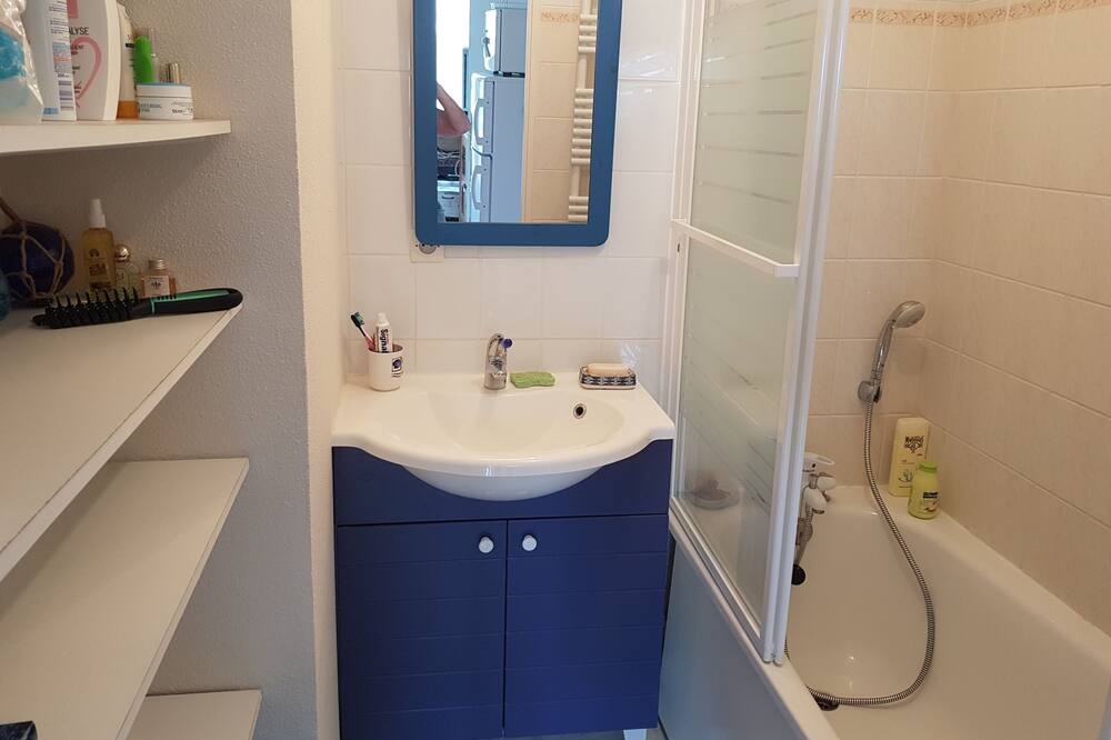 Photo of Bathroom in Port Guillaume